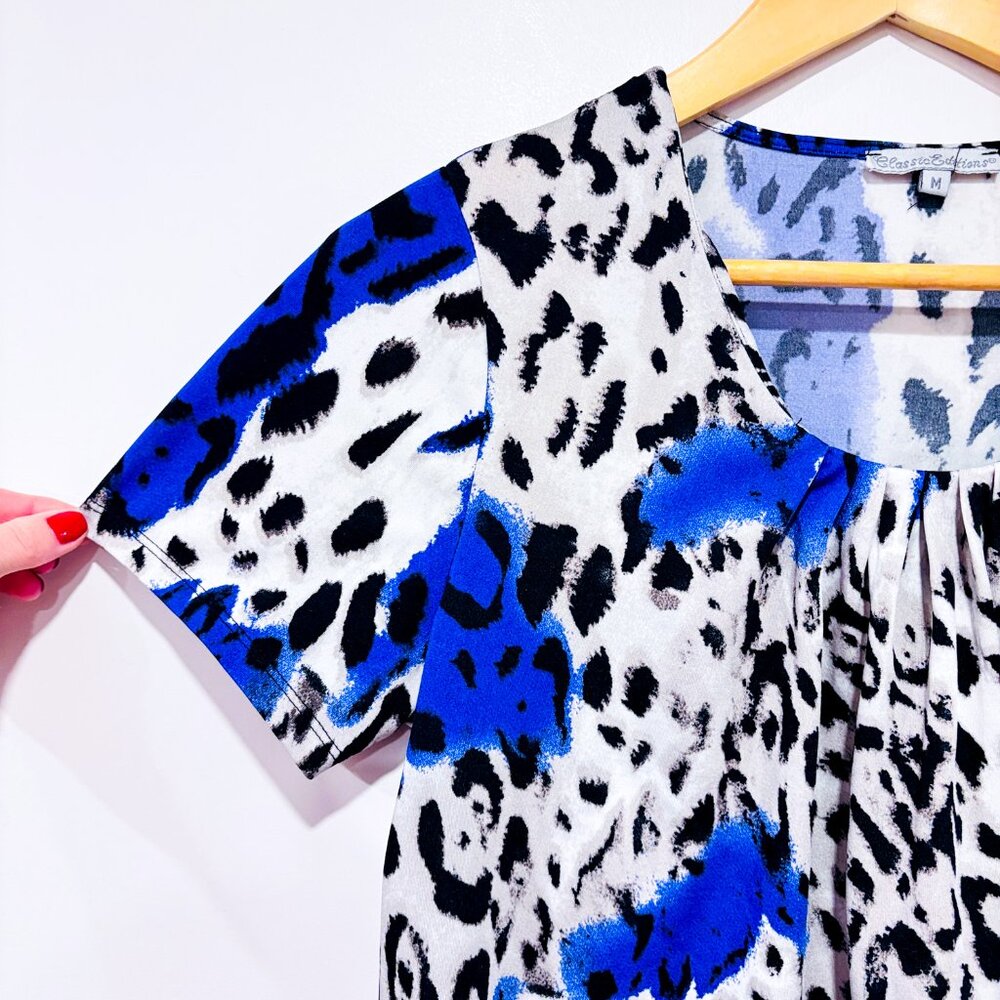 CLASSIC EDITIONS Blue &‎ beige animal print t-shirt | Everyday top | Medium - Picture 2 of 6